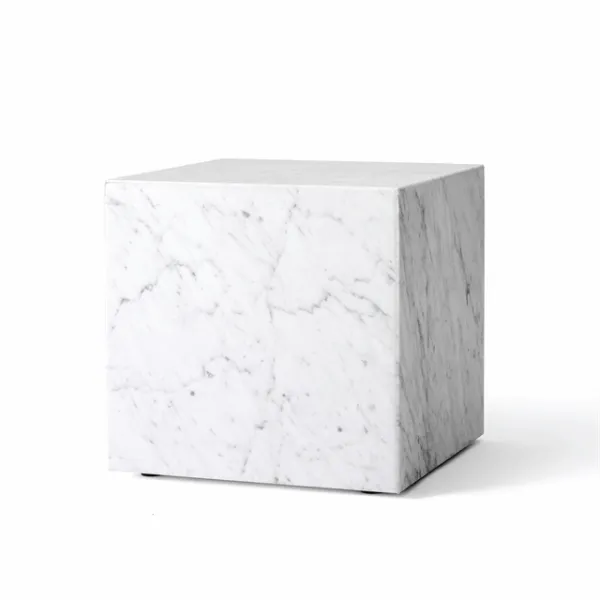 Audo Plinth kubisk salongbord i Carrara-marmor